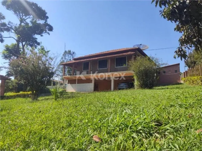 Chácara à venda com 6 quartos em Centro, Estiva