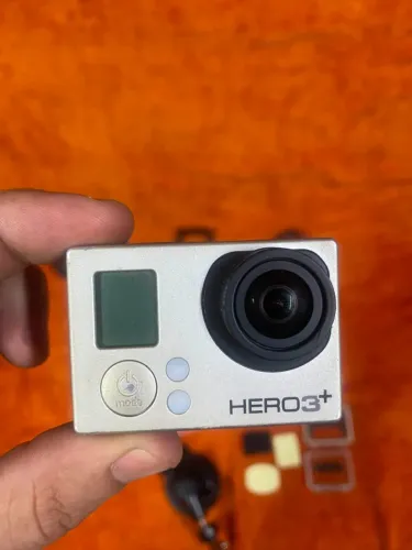 ? GoPro HERO3+ Silver Edition - Kit completo GoPro de único dono, bem conservada e acomp