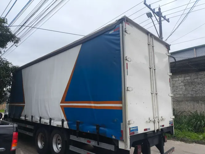 Vendo Baú sider para Truck