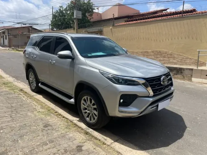 Toyota Hilux SW4 SRX 4X4 2.8 TDI 16V Dies. Aut. 2021