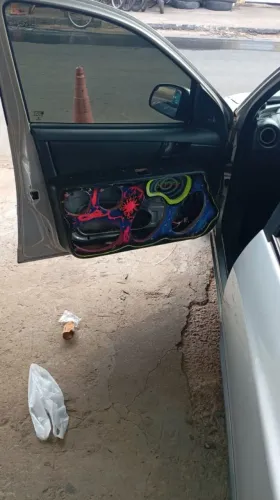 Vendo madeiramento do celta 4 portas