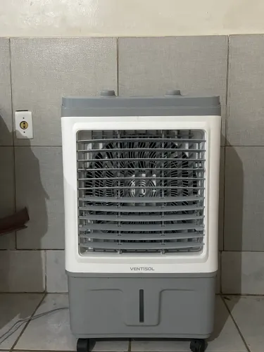 Vende-se climatizador 35L
