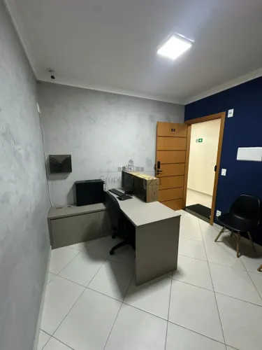 Oportunidade - Sala Comercial em Condomínio - Espaço Empresarial Sky II - Centro - 38m² -