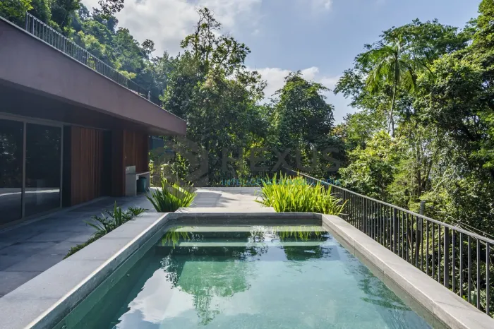 Casa de praia com piscina e churrasqueira no Sítio São Pedro, Guarujá