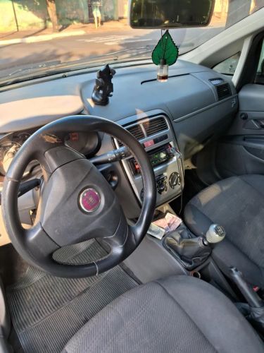 Imagem de Fiat Punto Attractive 1.4 Fire Flex 8V 5P 2011