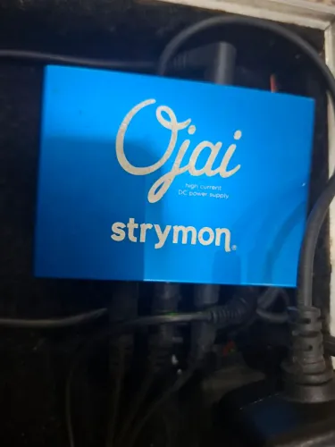 Fonte de Pedais Strymon 4DC