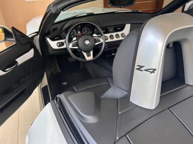 BMW Z4 Roadster Sdrive 23I 2.5 24V 204cv 2P 2010