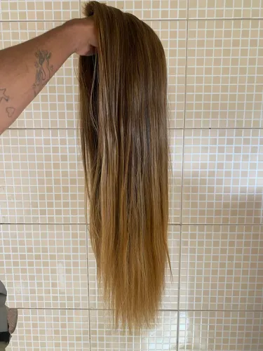 Wig morena iluminada clara