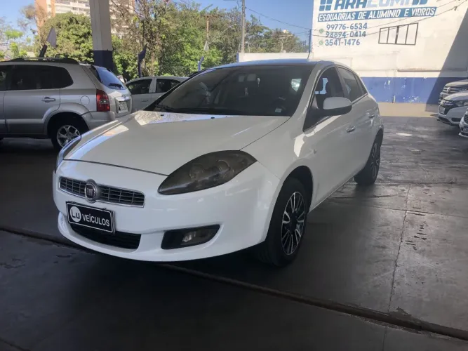 Fiat Bravo Essence Dualogic 1.8 Flex 16V 5P 2013