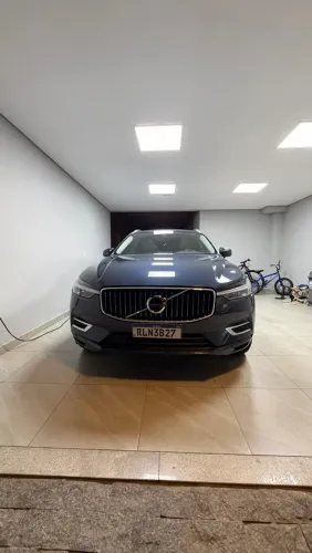 Volvo XC-60 XC 60 T-8 Híbrido Momentum 2.0 5P 2021