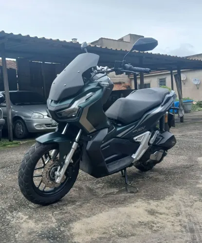 Adv com apenas 8 mil rodados