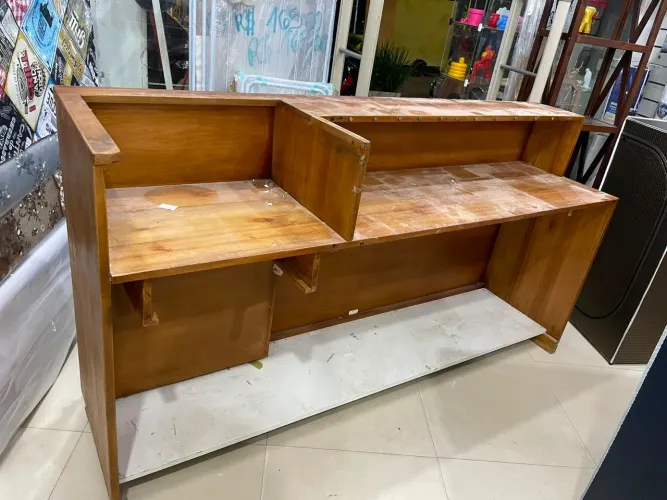 Balcão Armário de madeira de lei 2metros para seu comércio ou lar!!!!