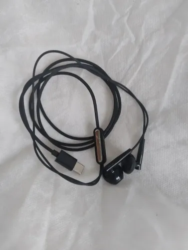 Fone de Ouvido USB Tipo C | R$15