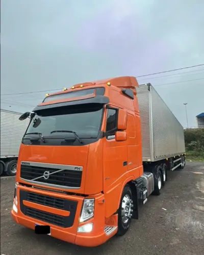 Volvo Fh 440 2011 Baú 30 paletes