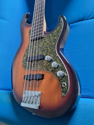 Baixo Samick Greg Bennett 5 Cordas Indonesia