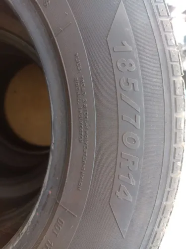 Pneu 185/70r14