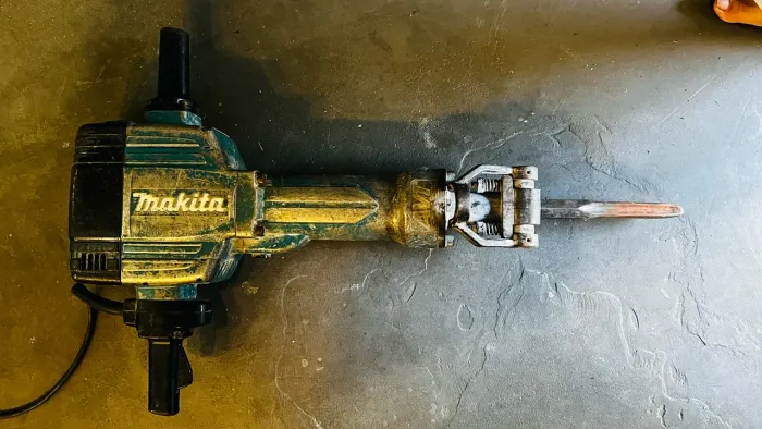 Rompedor/Martelete Makita 32kg HM1810