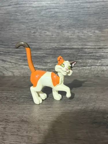 Gato wolfie erika princesa e a plebeia