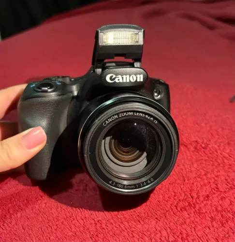 Canon PowerShot SX520 HS 42x - Com bateria - NÃO LIGA - Para conserto/peças