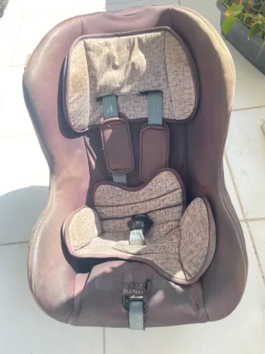 Cadeira de criança para carro 