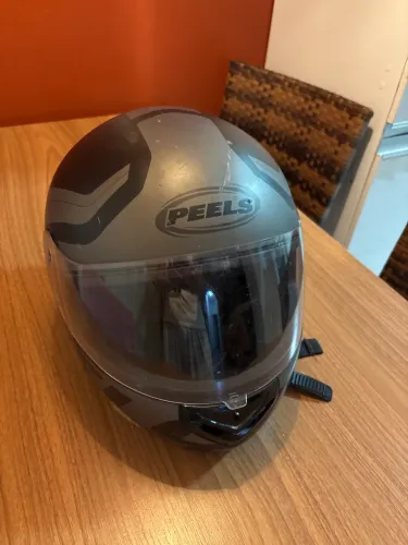 Capacete Peels Usado - Viseira com Defeito - Bom para Reposição