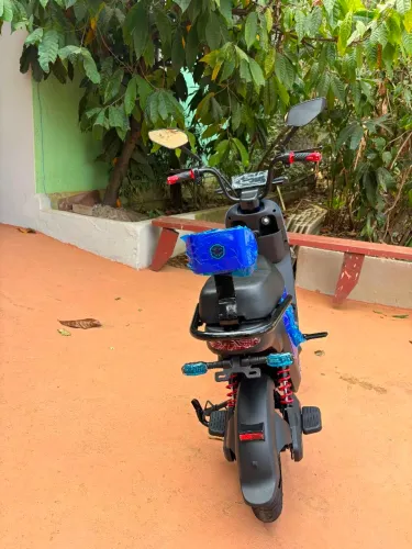 Moto elétrica Foston