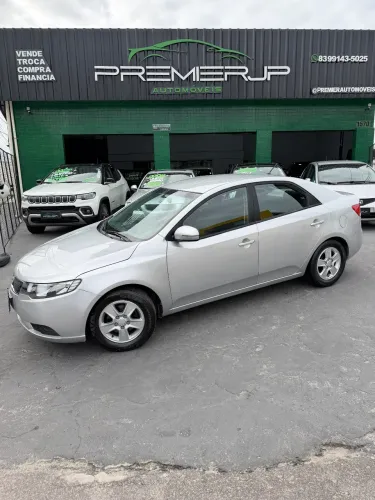 Kia Motors Cerato 1.6 16 V Flex Mec. 2011