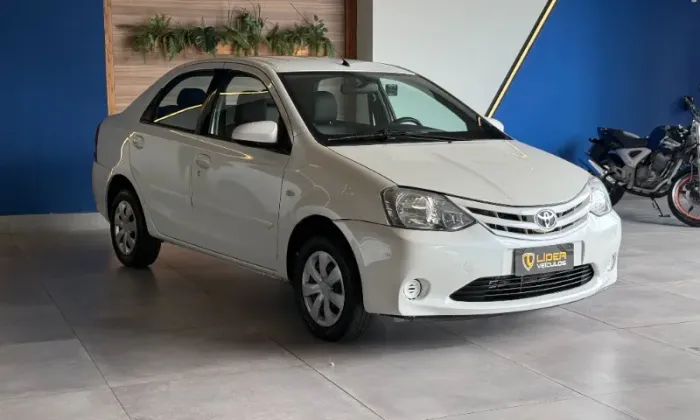 Toyota Etios XS Sedan 1.5 Flex 16V 4P Mec. 2016