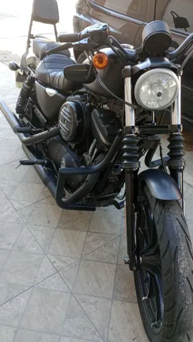 Iron 883 muito nova