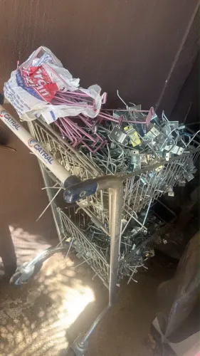 Carrinho de compra e ganchos