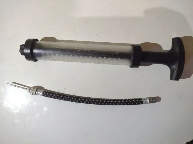 Bomba para encher bola