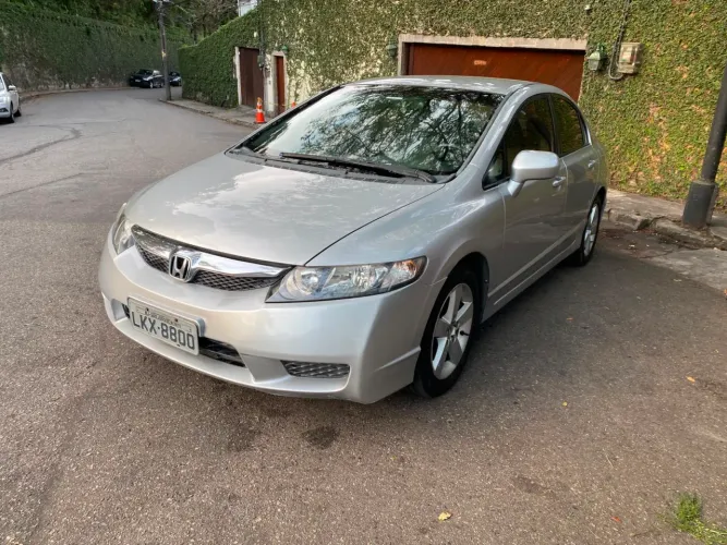 Honda Civic Sedan LXS 1.8/1.8 Flex 16V Aut. 4P 2010