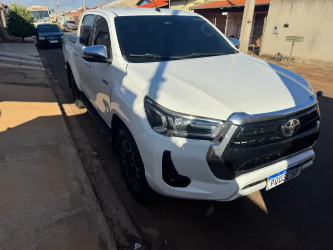 Toyota Hilux CD SRV 4X4 2.8 TDI Diesel Aut. 2017