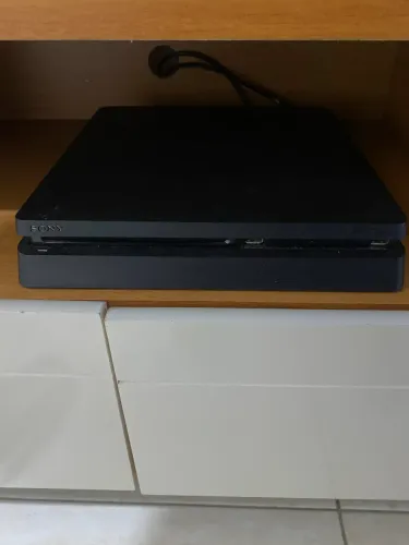 PS4 SLIM