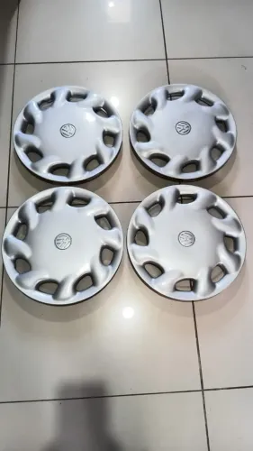 Jogo com 4 Calotas originais VW Gol Copa 94 e Santana CLi 95 e 96