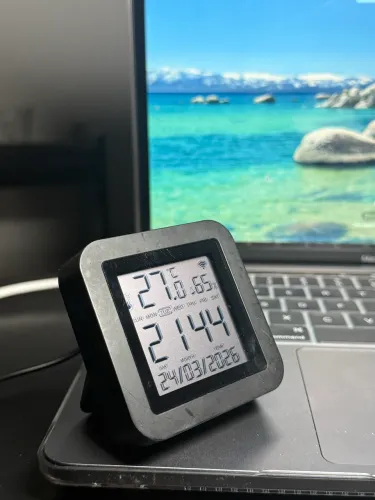 Controle Remoto Inteligente Tuya Wi-Fi IR + Sensor de Temperatura e Umidade