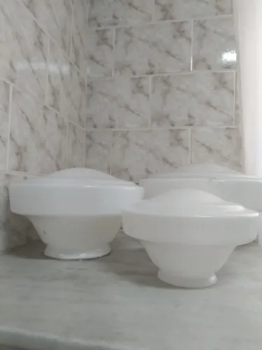 Vendo conjunto de três lustres.