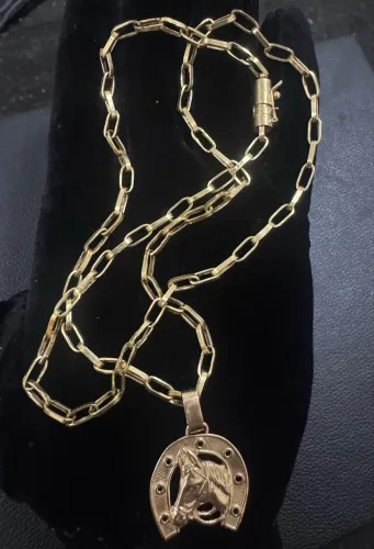 Ouro e pingente 18k