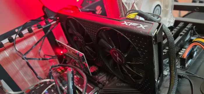Placa de vídeo RX 6600 XT