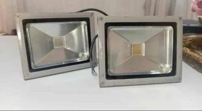 Par de Refletores LED 20W Bivolt Externo Prova D'Água