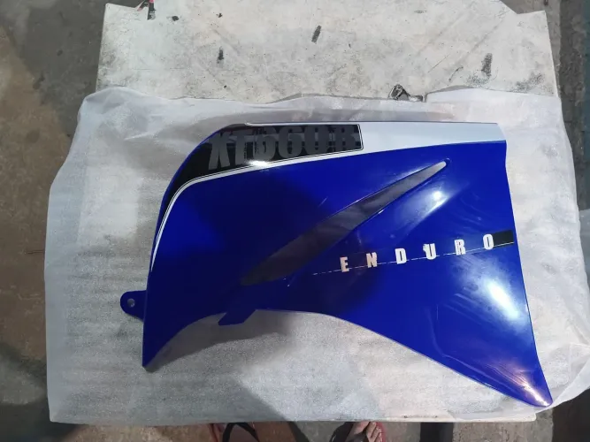 Carenagem da xt660 lado esquerdo 2012