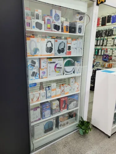 VENDO LOJA DE ASSISTENCIA TÉCNICA DE CELULARES E ACESSÓRIOS/ PASSO PONTO FUNCIONANDO.