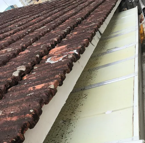 COBERTURA DE ALUMÍNIO COM PVC EM BOM ESTADO!!!