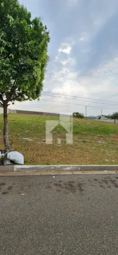 Terreno com 300m² à venda, Condomínio Residencial Phytus - Centro (Jacaré), Cabreúva, SP
