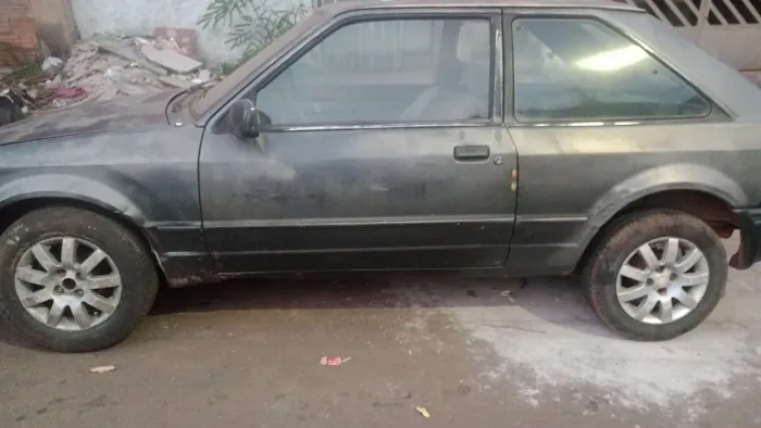 Ford Escort GL 1.6i / 1.6 (álcool) 1990