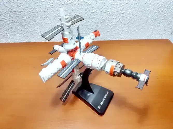 Miniatura Estação Espacial Mir