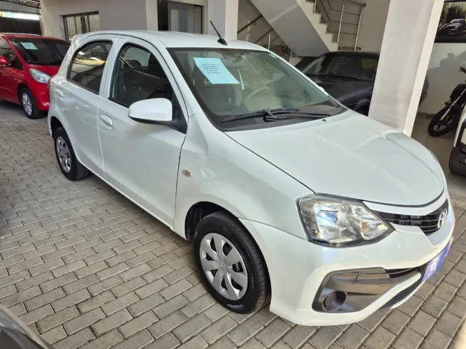 Toyota Etios X 1.3 Flex 16V 5P Mec. 2018