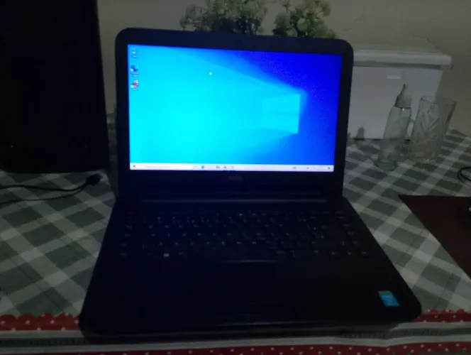 Notebook Dell P37G I5 4 GERAÇÃO 8GB SSD 128 impecável com garantia