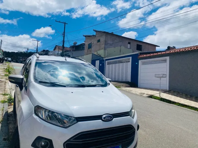 Ford Ecosport Freestyle 1.6 16V Flex 5P 2013