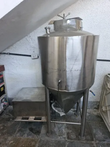 Fermentador Cônico Aço Inox 300 litros